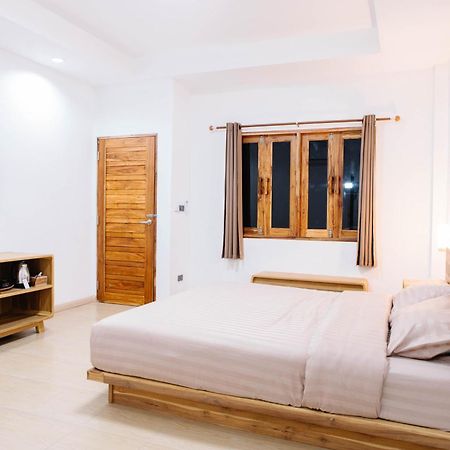 Baan Maneekan Sukhothaï Extérieur photo