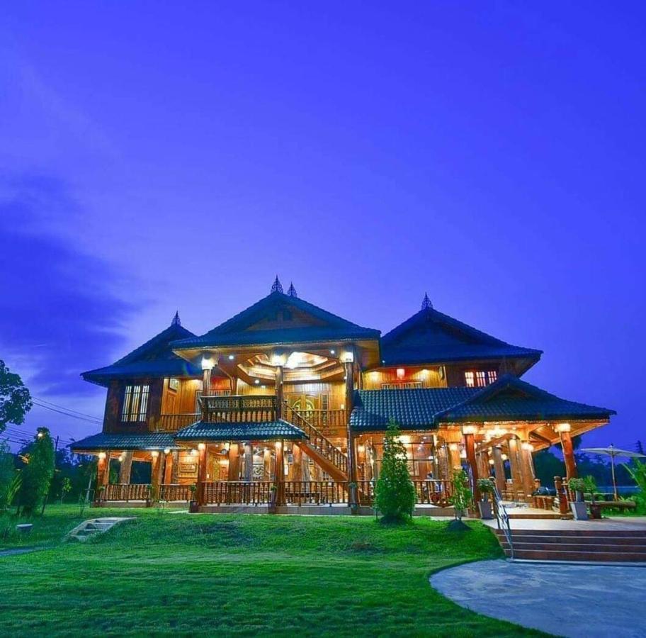 Baan Maneekan Sukhothaï Extérieur photo
