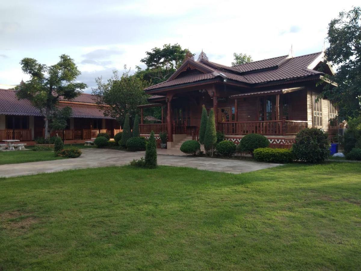 Baan Maneekan Sukhothaï Extérieur photo